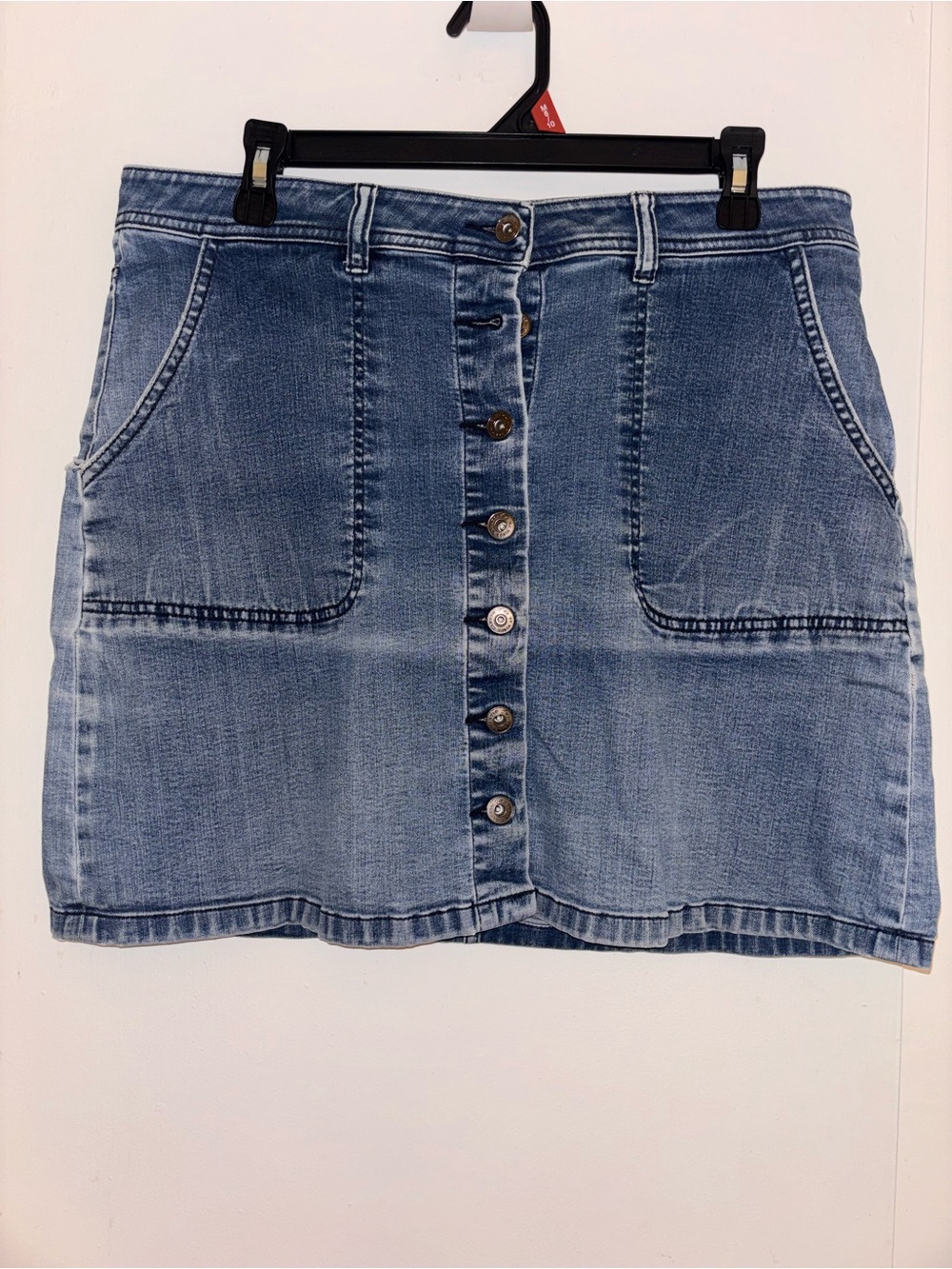 Tears by Vince Camuto button down denim skirt